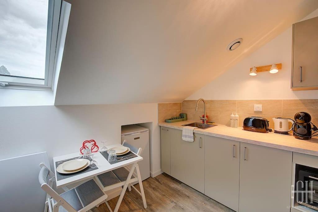 Ferienwohnung Sakura - Face Gare Tours Exterior foto